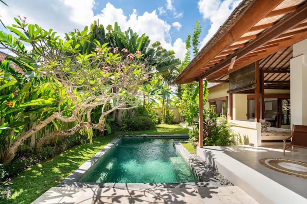 Villa Shanti, Sitara Villa Group Seminyak Exterior foto